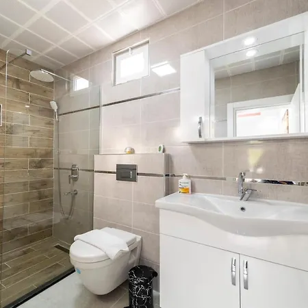 Villa Marvelous With Private Pool In Muratpasa *