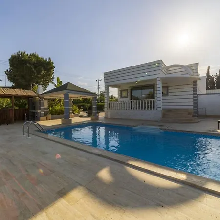 Marvelous With Private Pool In Muratpasa * Antalya